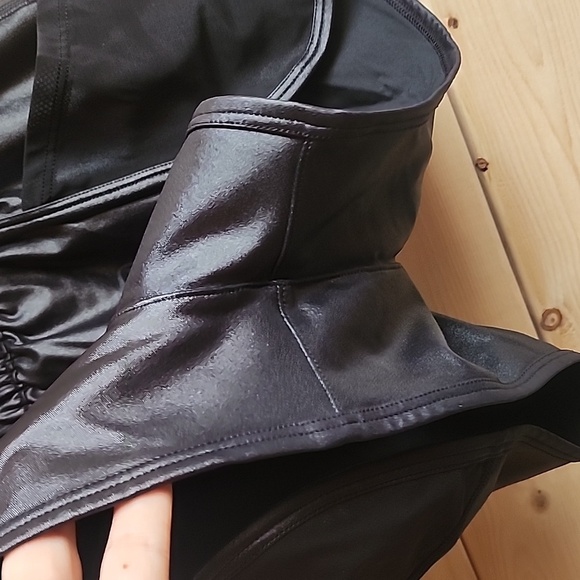 Victoria Secret Sport women's Shorts Size Small NWOT High Waisted - Picture 5 of 7